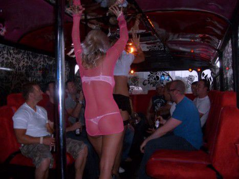 warsaw_partybus