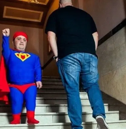 Gdansk DWARF/MIDGET PRANK