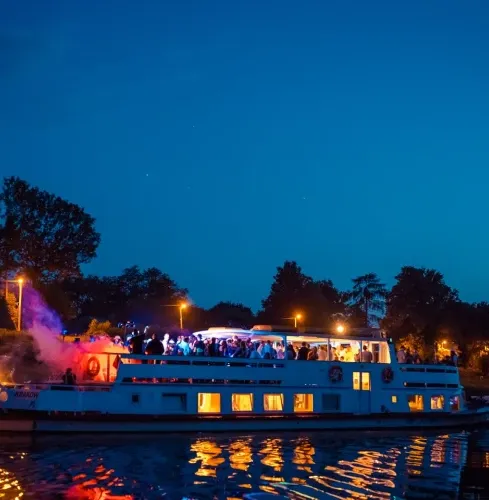 Krakow PARTY BOAT ALL YOU CAN DRINK  + CLUBBING