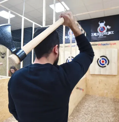 Krakow AXE THROWING Krakow AXE THROWING