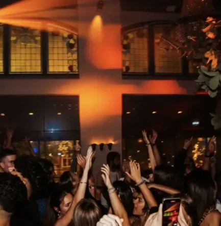 Amsterdam CLUB ENTRY - DE KROON