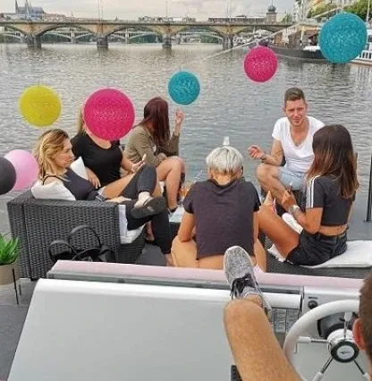 Prague 3 HRS PRIVATE YACHT BEER CRUISE