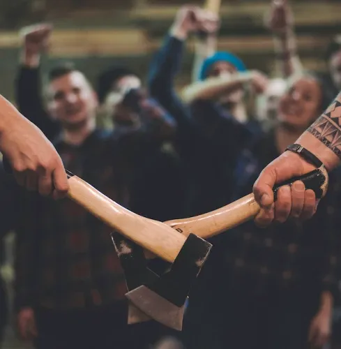 Prague AXE AND ARCHERY