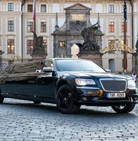 Prague STRIP LIMO AIRPORT TRANSFER 7 PAX