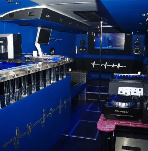 Prague PARTY BUS AIRPORT TRANSFER
