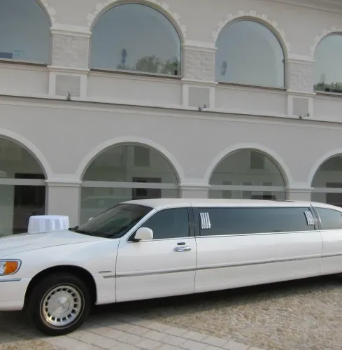 Bratislava VIENNA TO BRATISLAVA AIRPORT TRANSFER - LIMOUSINE Bratislava VIENNA TO BRATISLAVA AIRPORT TRANSFER - LIMOUSINE