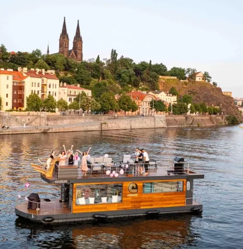Prague PARTY BOAT + OPEN BAR + DWARF