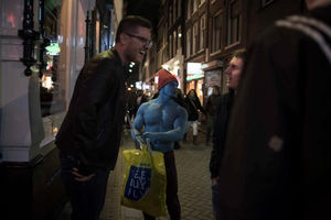 smurf-pub-crawl-amsterdam3