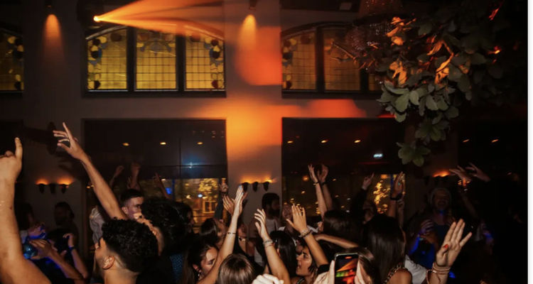club-entry-de-kroon-amsterdam1