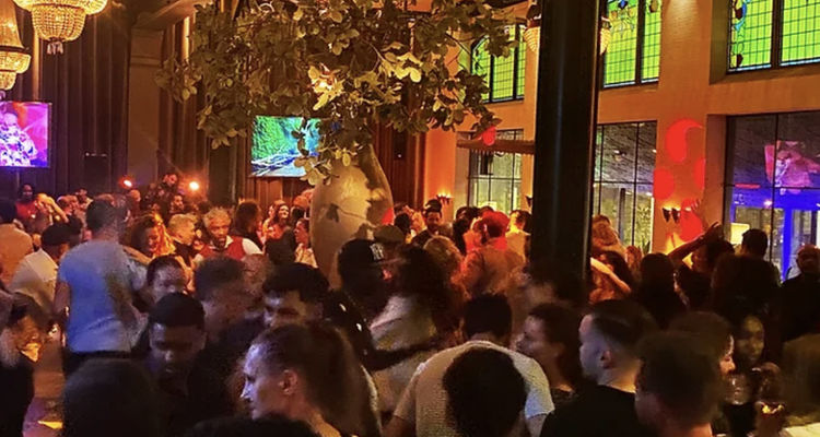 club-entry-de-kroon-amsterdam2