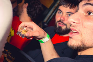 shared-pub-crawl-amsterdam2