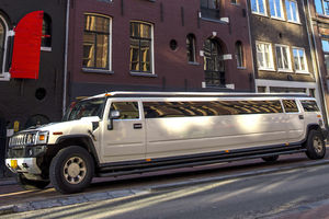 hummer_limousine_flygplatstransfer_amsterdam_amsterdam